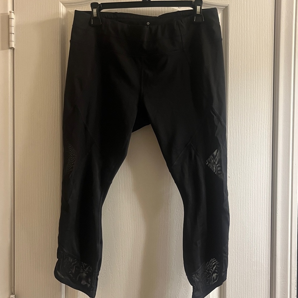 Athleta Black Capri Mesh sides 
Performance Leggings